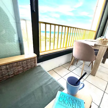 Escale Au Sud, Un Les Pieds Dans L Eau :) *